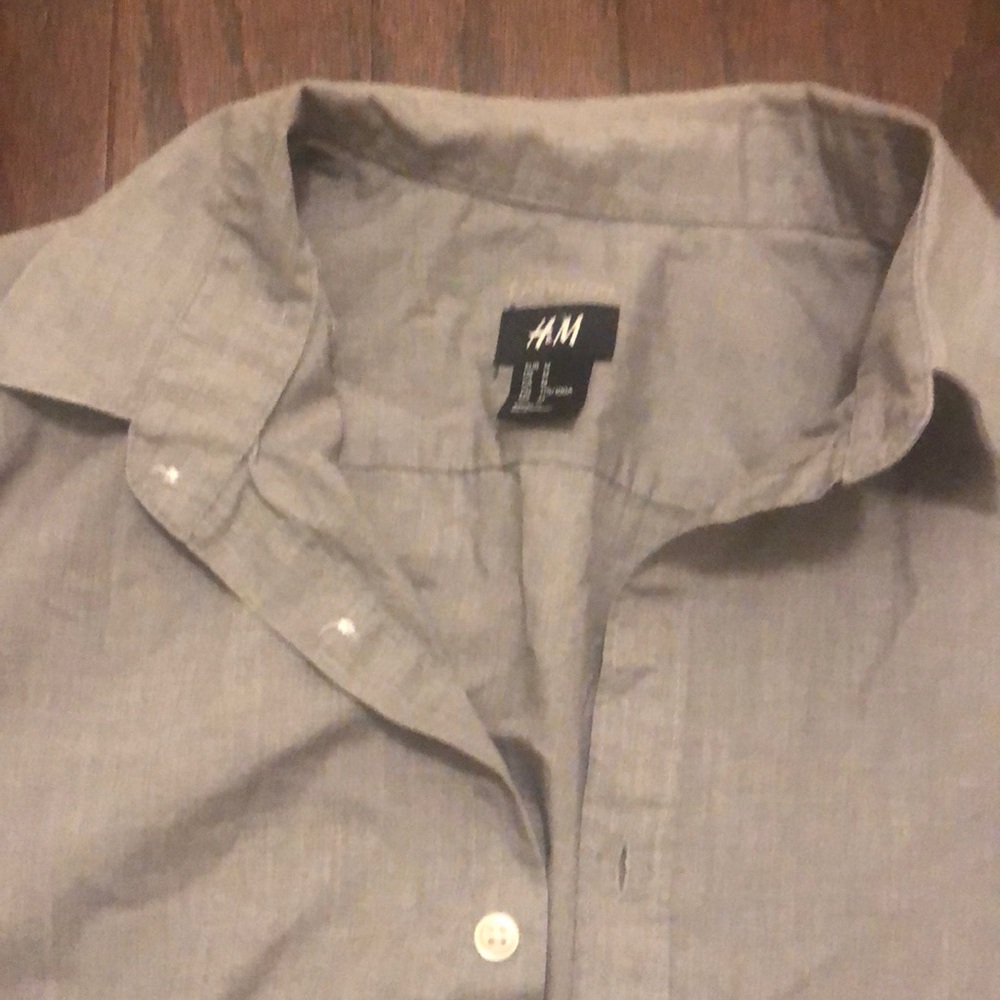 Grey H&M button down - Picture 2 of 4